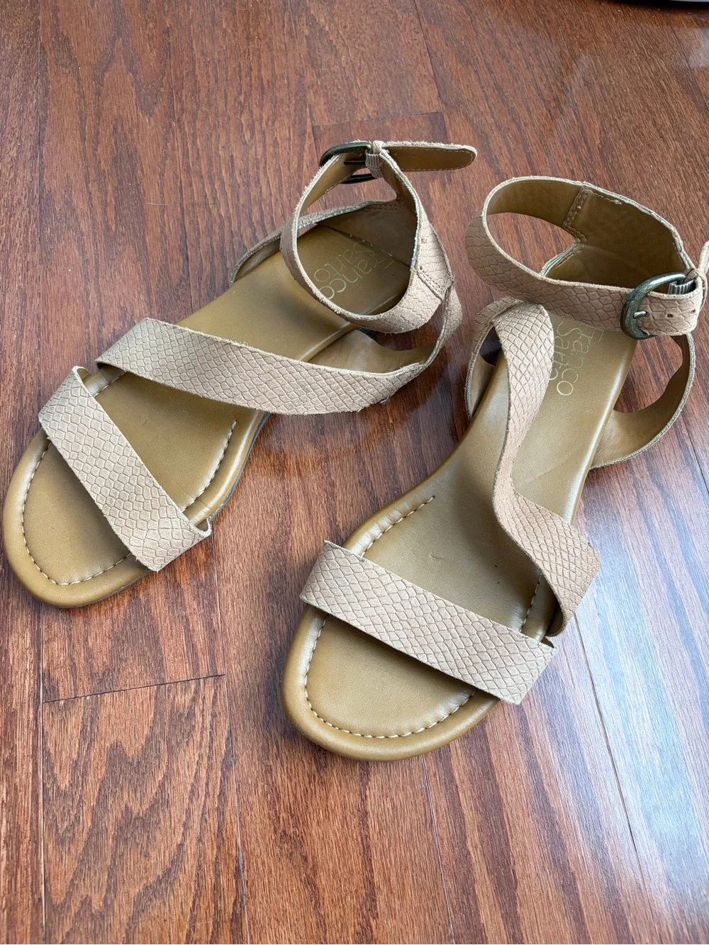 Franco Sarto Gustar Neutral Tan Crisscross Ankle-Strap Sandals, size 8